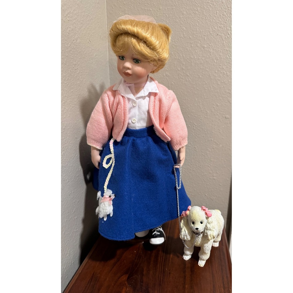 Heritage Signature Collection Peggy Sue Porcelain Poodle Skirt Doll 12339 COA
